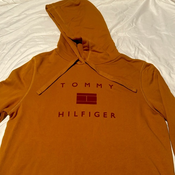 Tommy Hilfiger sweatshirt sz small - Picture 1 of 2